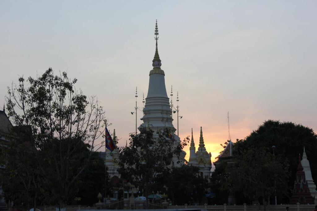 Kirirom Crystal Hotel Phnom Pen Exterior foto